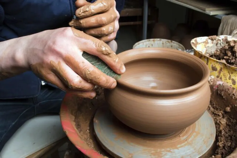 Brindarán una charla gratuita sobre cerámica 