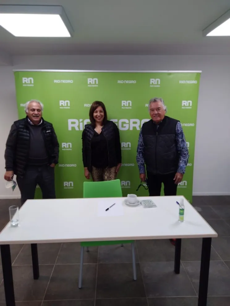 Reunión entre dirigentes de Uthgra y la gobernadora