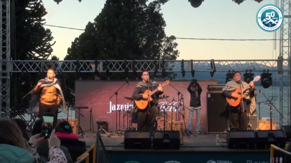 Disfrutá los espectáculos de la primera jornada de la Fiesta de la Nieve