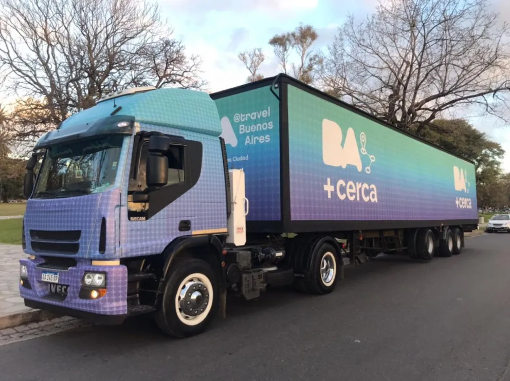 El camión de promoción turística de Buenos Aires llega a Bariloche