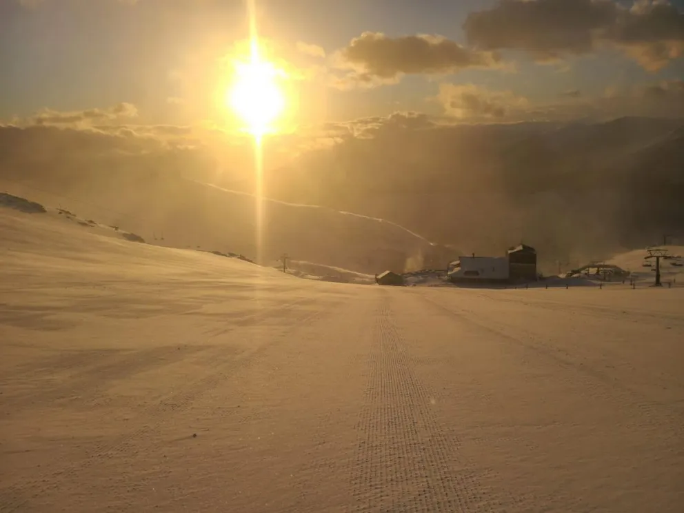 Así es la intervención para controlar las avalanchas