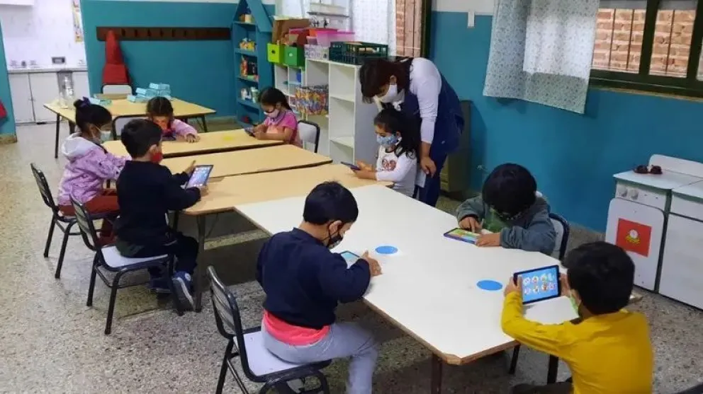 Después de una jornada institucional, comienza la presencialidad completa en el nivel inicial