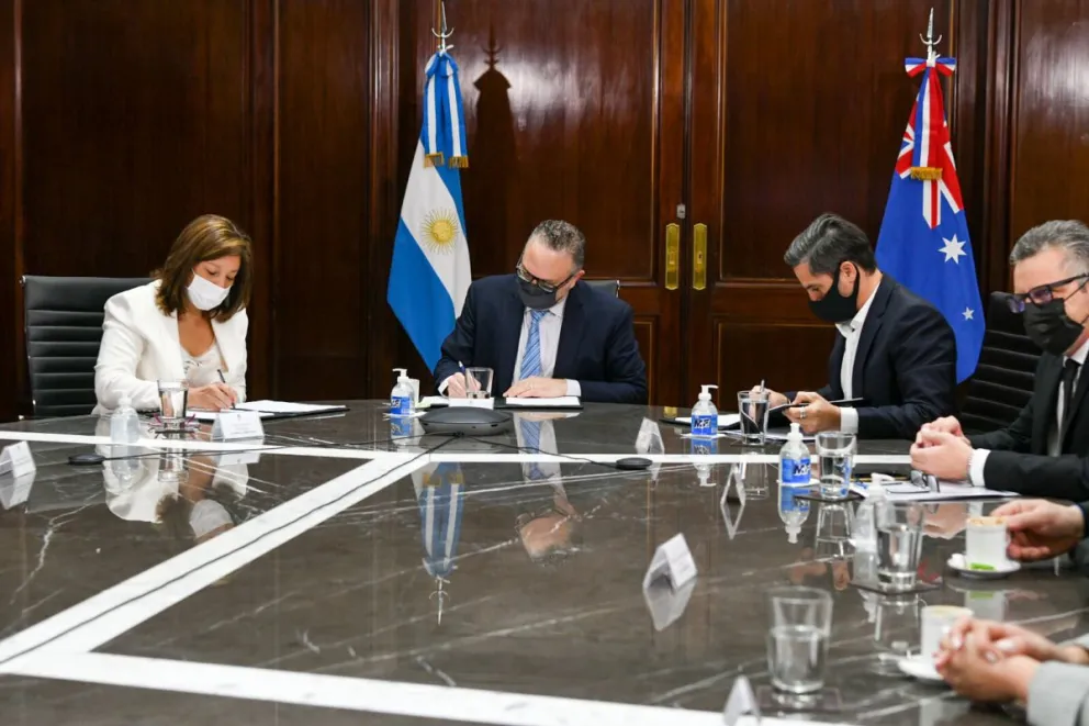 Una empresa australiana busca invertir para la producción de energía limpia en Río Negro