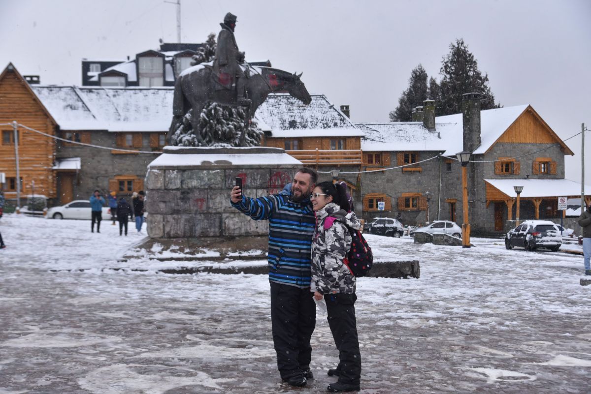La conexión directa con Salta “favorece a aquellos visitantes del exterior que desean conocer varias ciudades en su estadía”