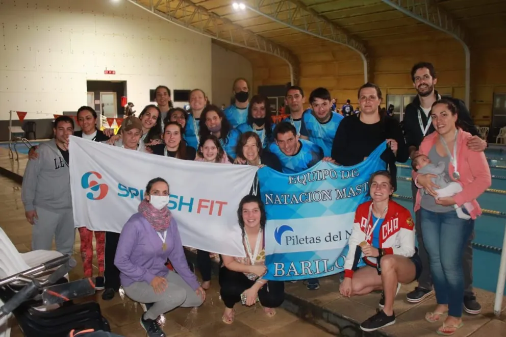 La natación Máster brilló en la pileta de Alta Barda