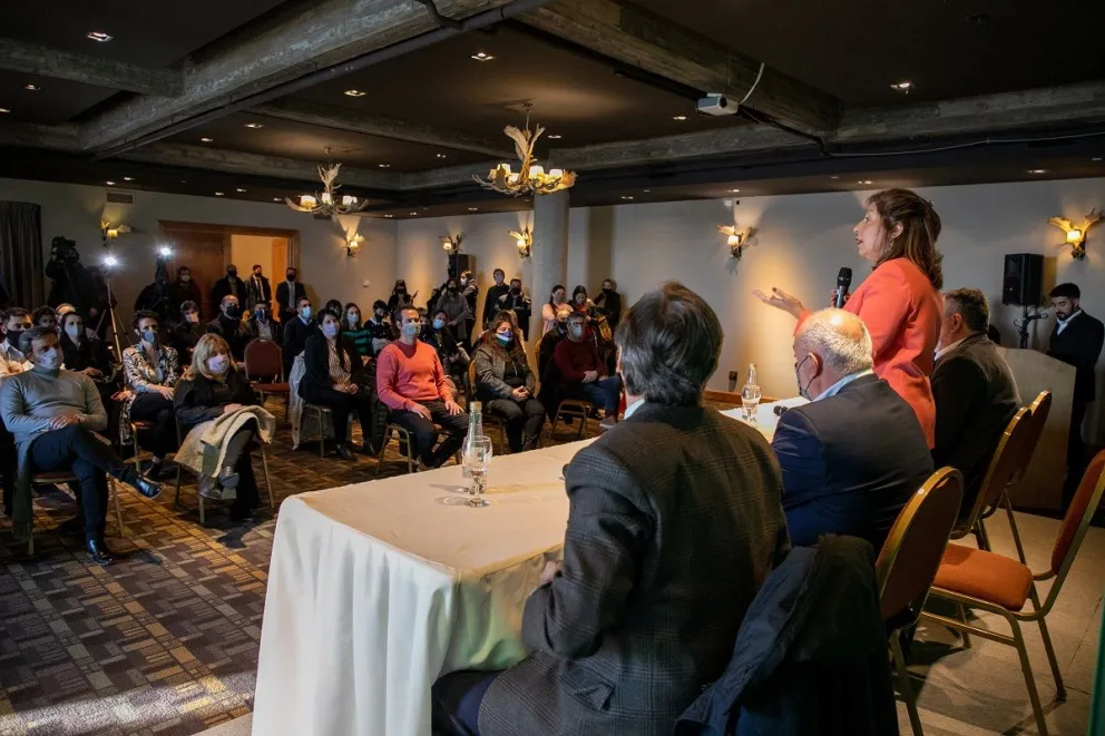 Carreras dijo que “hay una enorme injusticia” respecto al acceso a la tierra