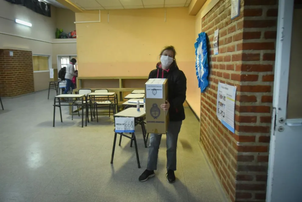 Empezó el recuento de votos en Bariloche