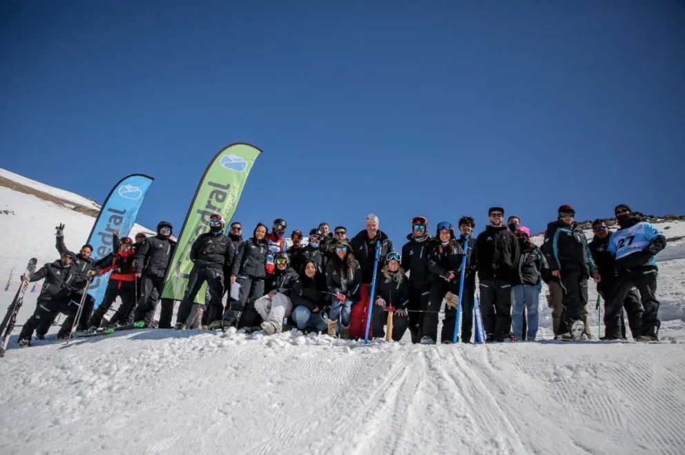 Un lunes distinto, de celebración y recreación en el Catedral. Fotos: gentileza.