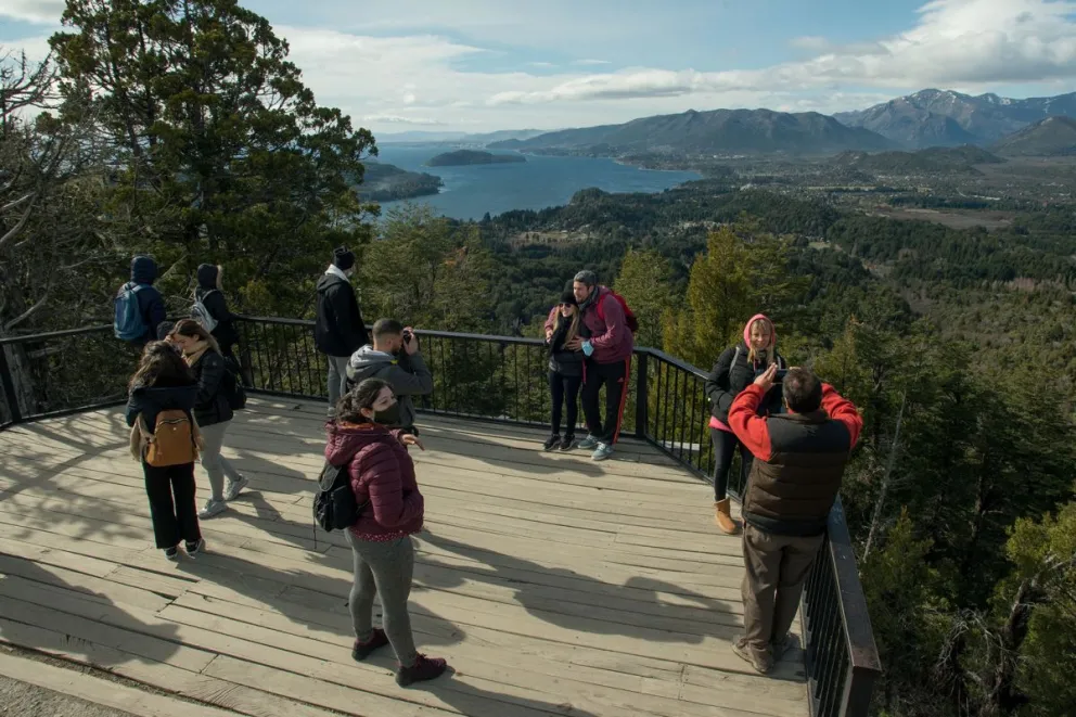 Se anotaron más de 750 mil turistas y Bariloche concentra casi el 20% del total