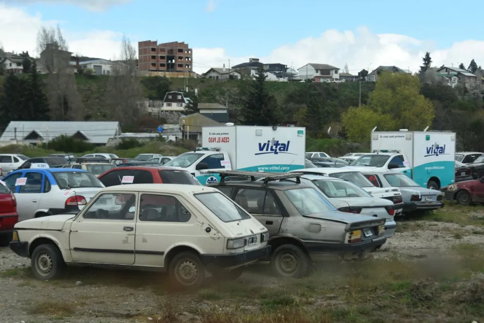 Ambulancias secuestradas luego del episodio en el que se cayó un paciente