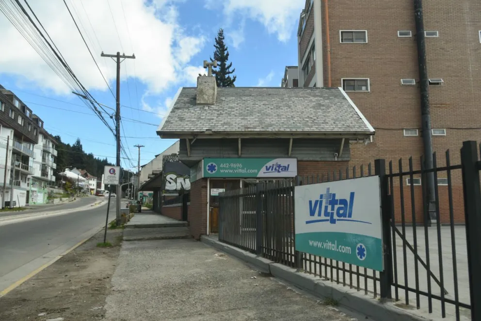 Falleció el hombre que cayó de una ambulancia en movimiento