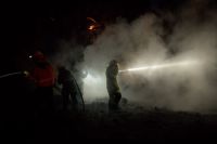 Antes de las 3 A.M. lograron apagar el incendio en Las Chacras