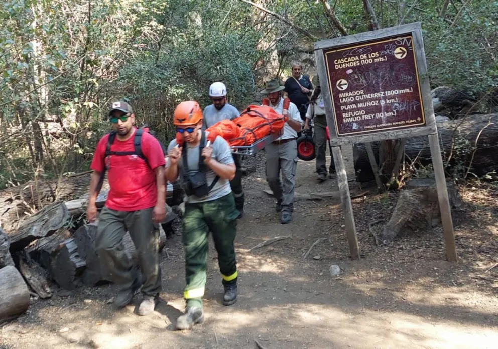 Un incendio y una evacuación demandaron el trabajo de Parques Nacionales