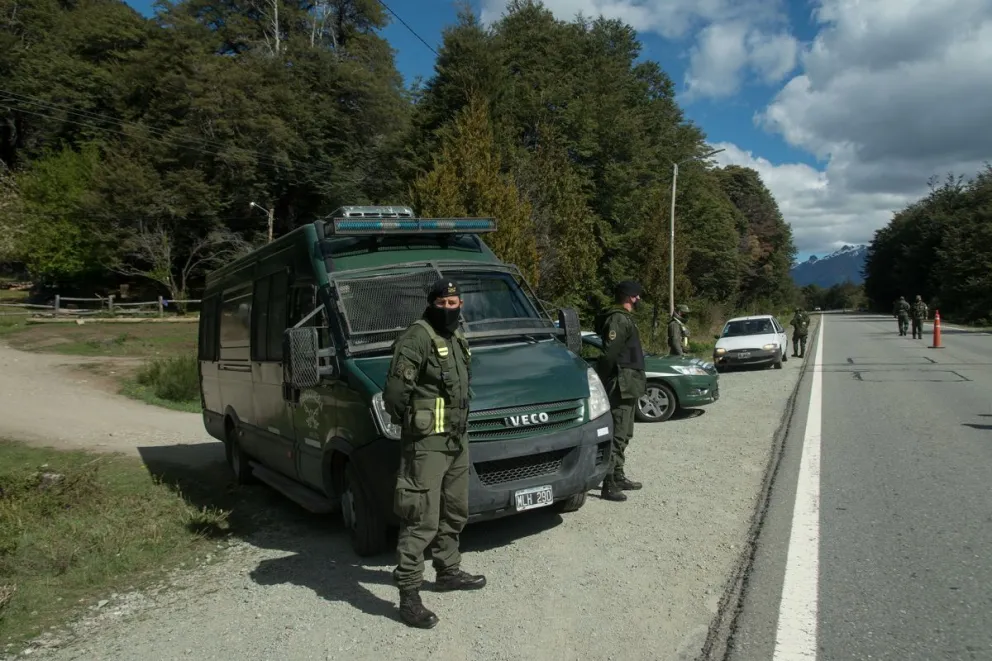Cruce de declaraciones por detenciones en El Bolsón