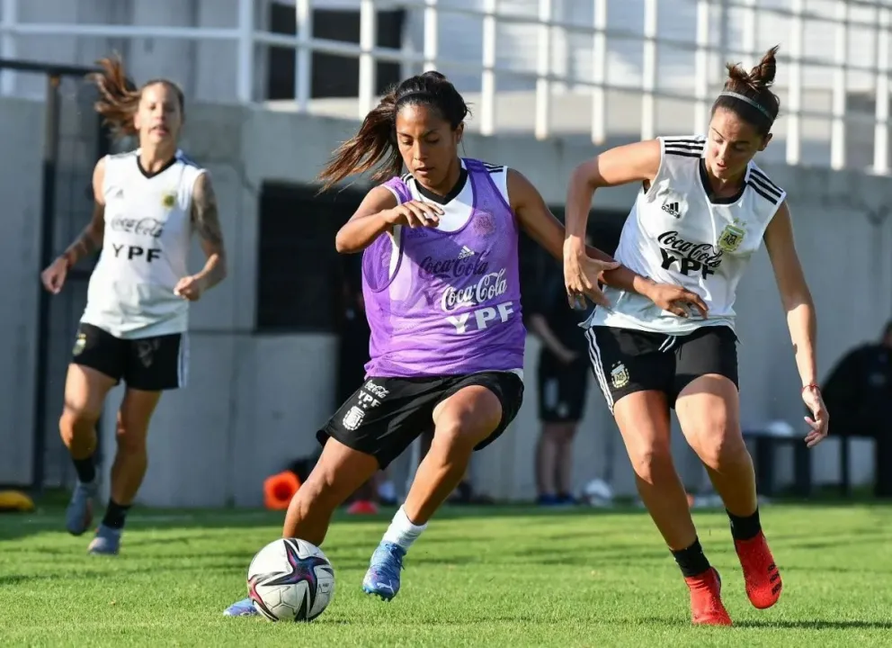 Miriam Mayorga sumó minutos en la caída en México