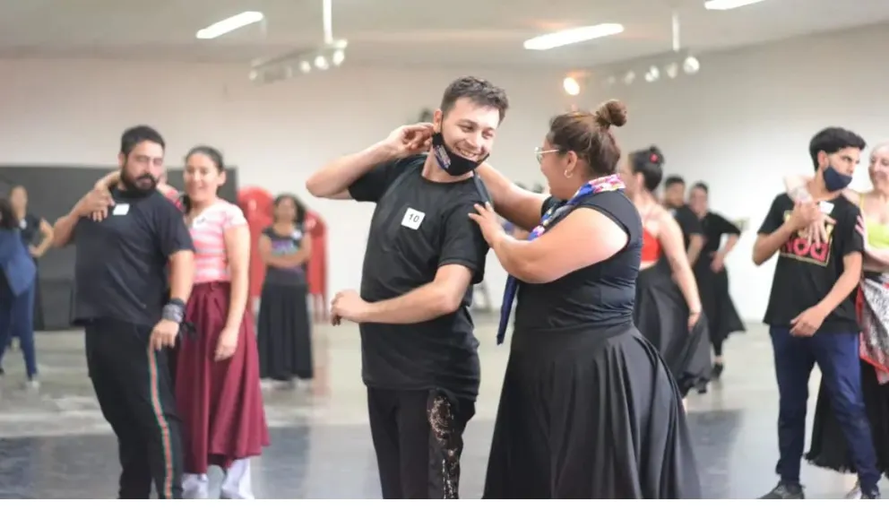 Dina Huapi será sede de la tercera capacitación para participar de Cosquín 2022