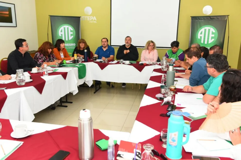 Estatales pidieron reunión con la gobernadora y dijeron: “el Gobierno de JSRN no se la tiene que creer"