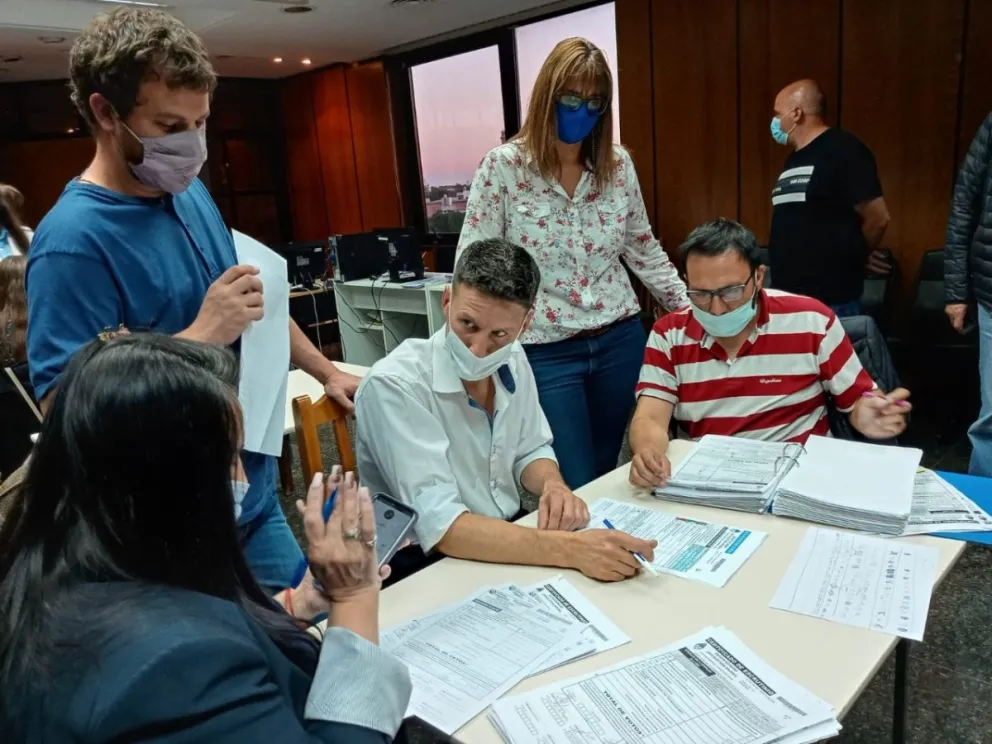 El Frente de Todos denuncia el uso de boletas falsas