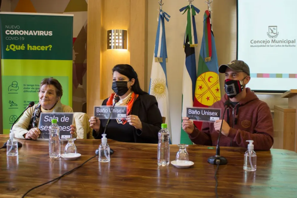 El Concejo incorporó en su edificio cartelería con sistema Braille