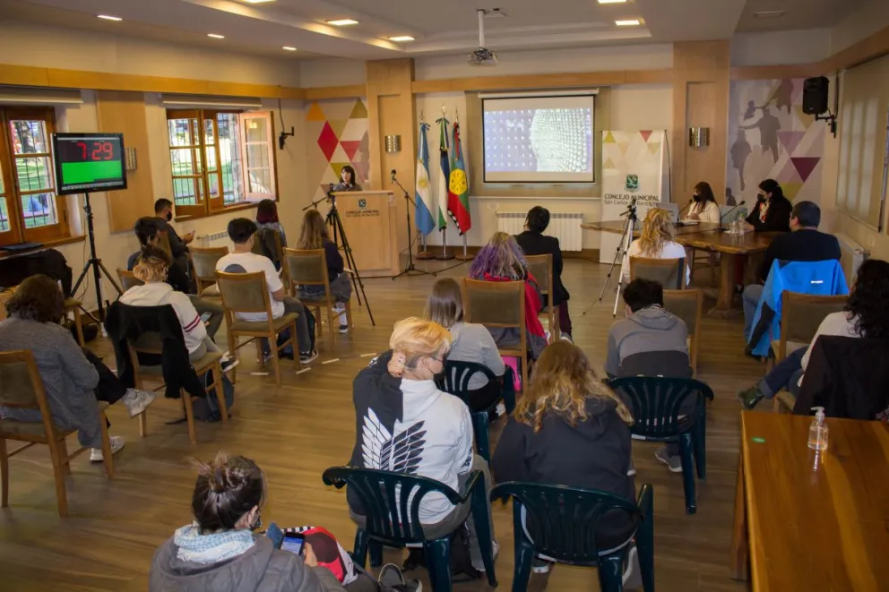 Jóvenes de Bariloche expusieron sobre medio ambiente y cambio climático