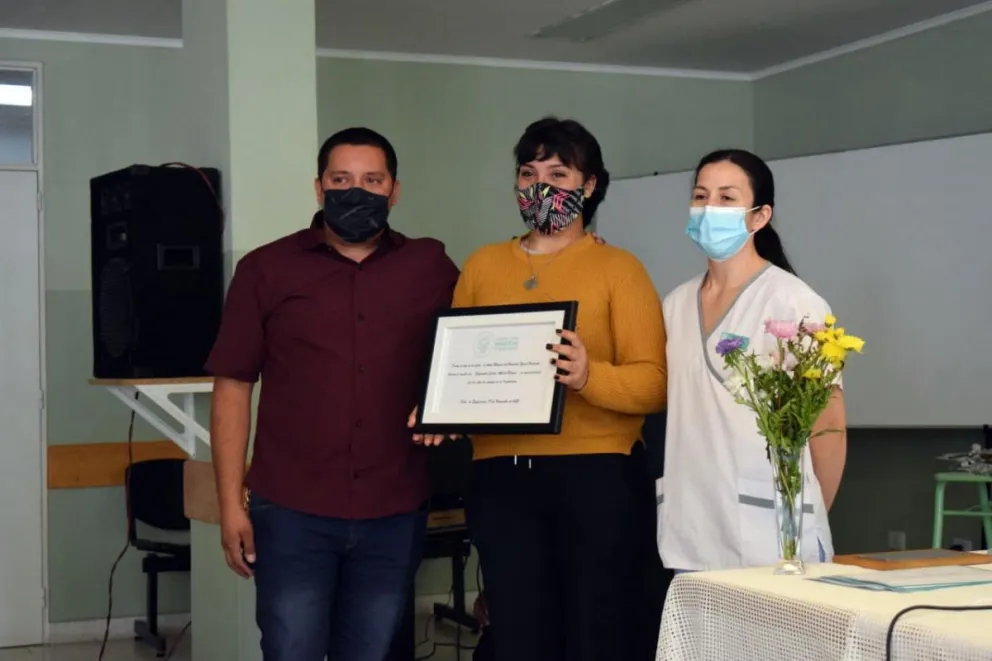 El Hospital bautizó el aula magna con el nombre de Carlos Burgos