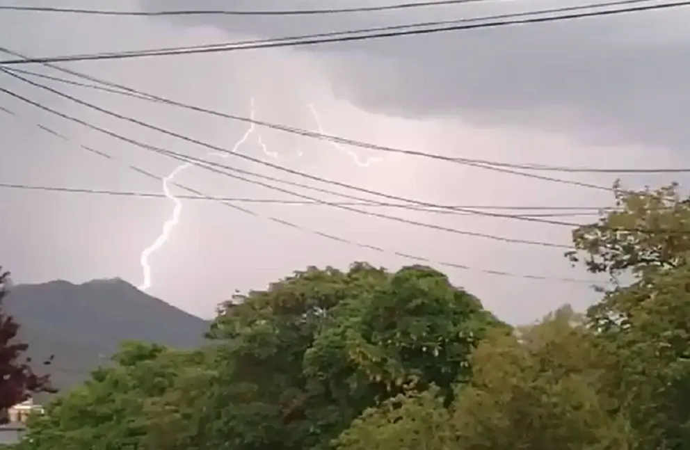 Bariloche amaneció con tormentas eléctricas