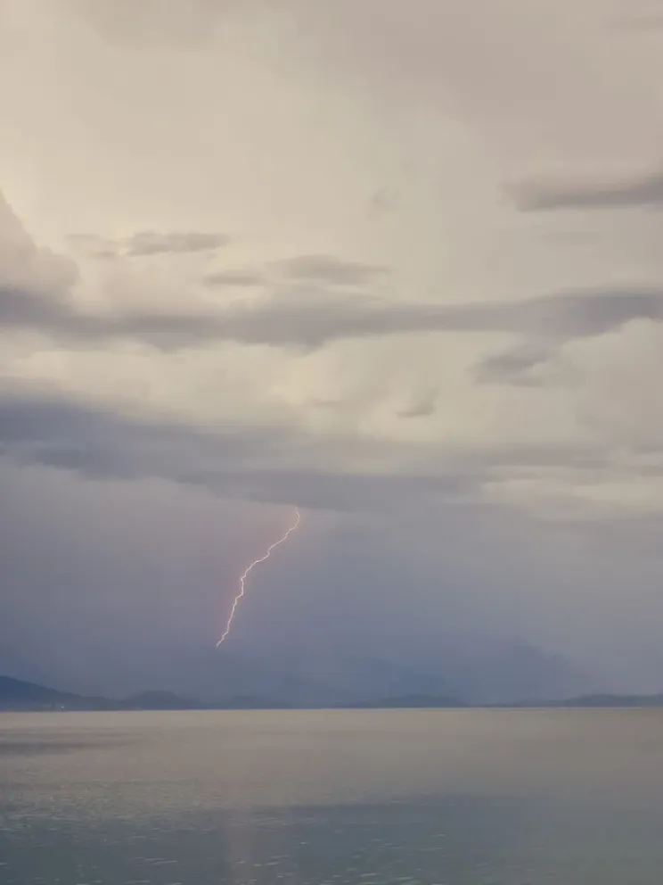 Piden precaución por alerta de tormenta eléctrica 