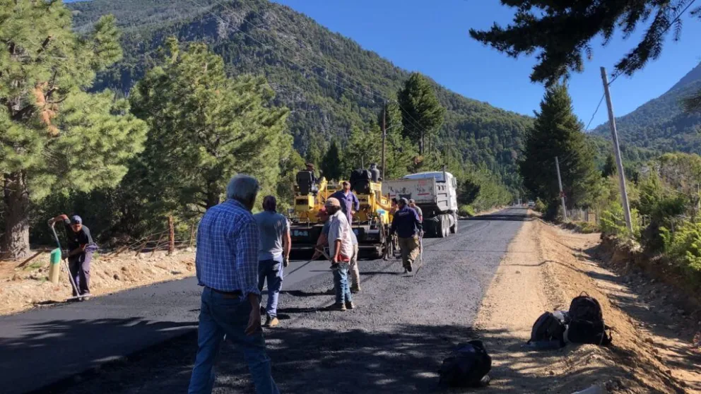 Pavimentación en Colonia Suiza: el lunes podría habilitarse el ingreso al tránsito