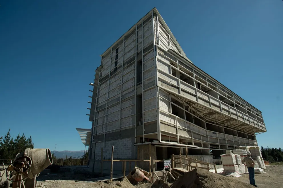 El plazo de ejecución será de 150 días, e incluirá la provisión de materiales, mano de obra y equipamiento para ampliar la red de gas. Foto: Marcelo Martínez.