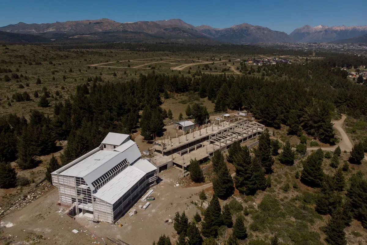 Río Negro y la UNRN firmaron contrato por $406 millones para garantizar gas en campus Bariloche
