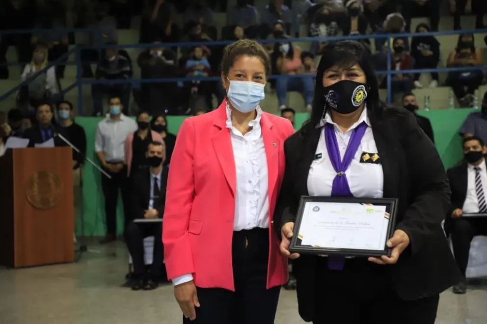 Carreras confirmó cupos específicos para la Policía en el programa de acceso a la tierra