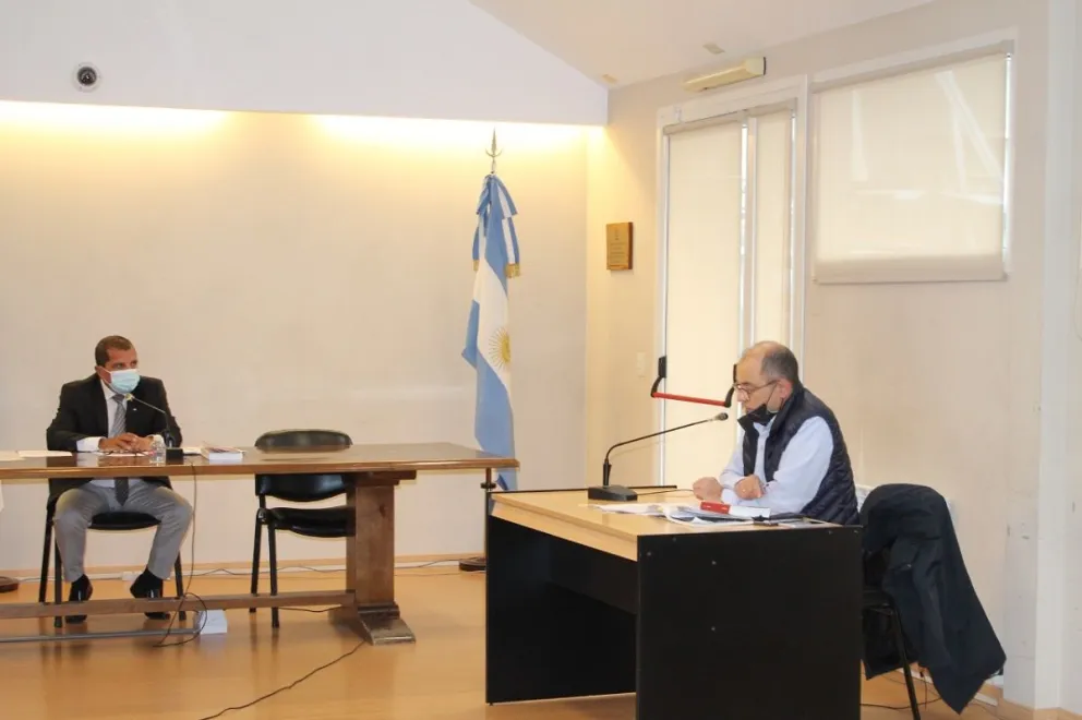 Se acusa por homicidio culposo agravado al joven que atropelló y mató a un hombre en pleno centro