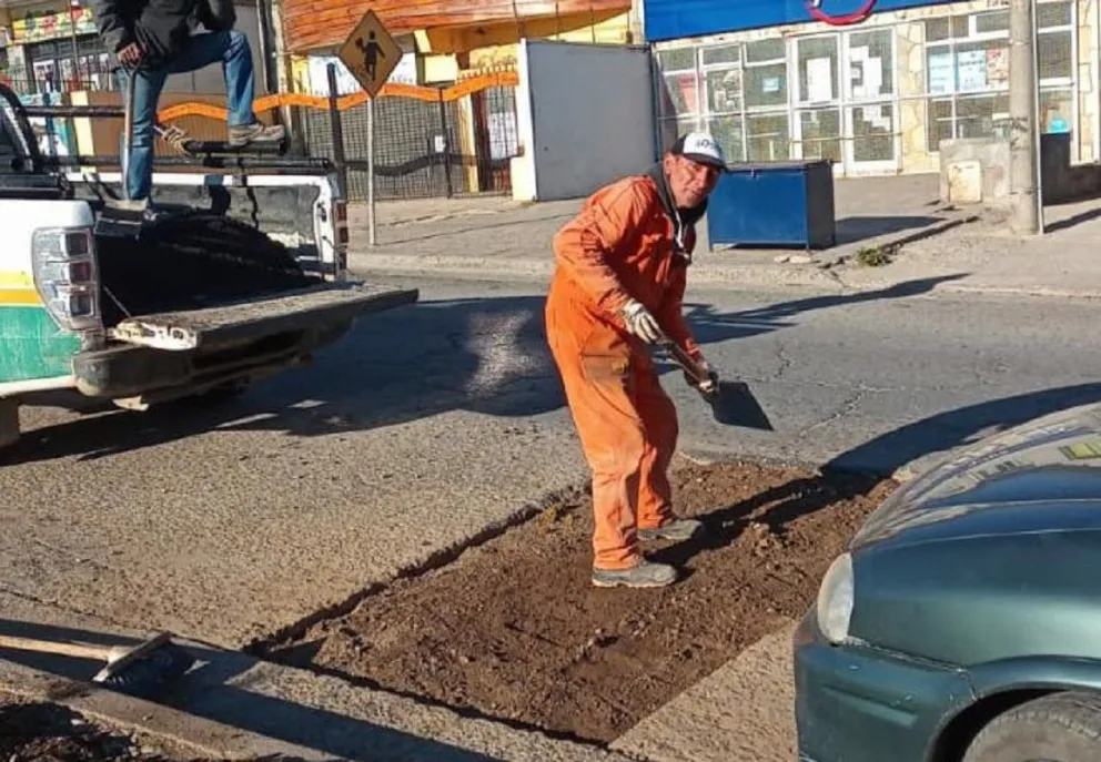 El Municipio apunta a las empresas que hacen arreglos y dejan rotas las calles