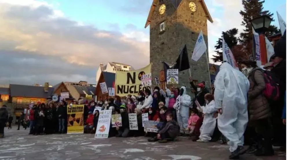 Convocan a una marcha intercultural contra la megaminería en Bariloche