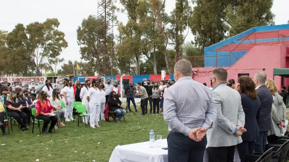 Actos oficiales: al aire libre y con aforo
