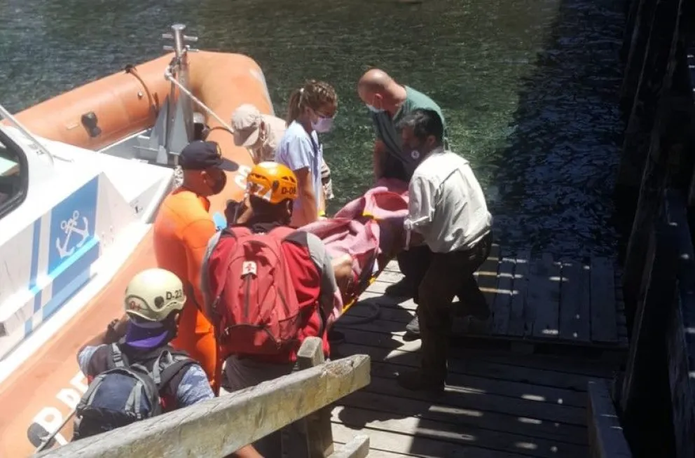 Tuvieron que evacuar de urgencia a una joven del Parque Nacional Los Arrayanes
