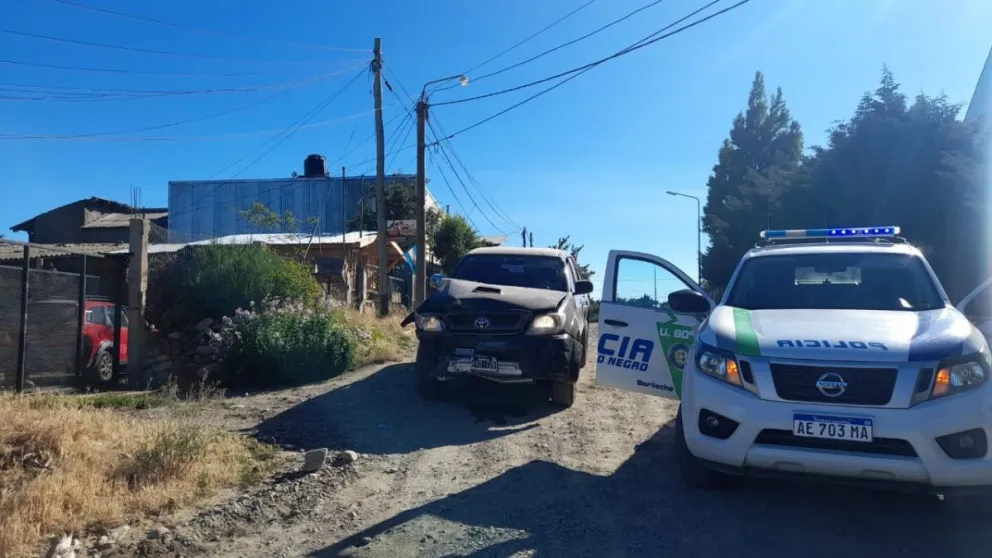 Estaba borracho, robó una camioneta y provocó un choque múltiple
