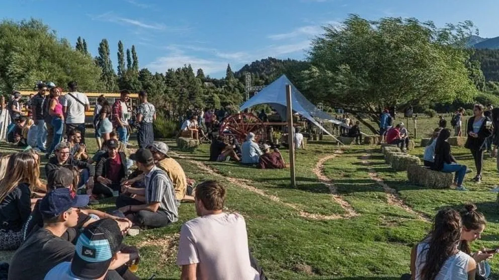 Cruces por la realización de una fiesta electrónica en Km 12