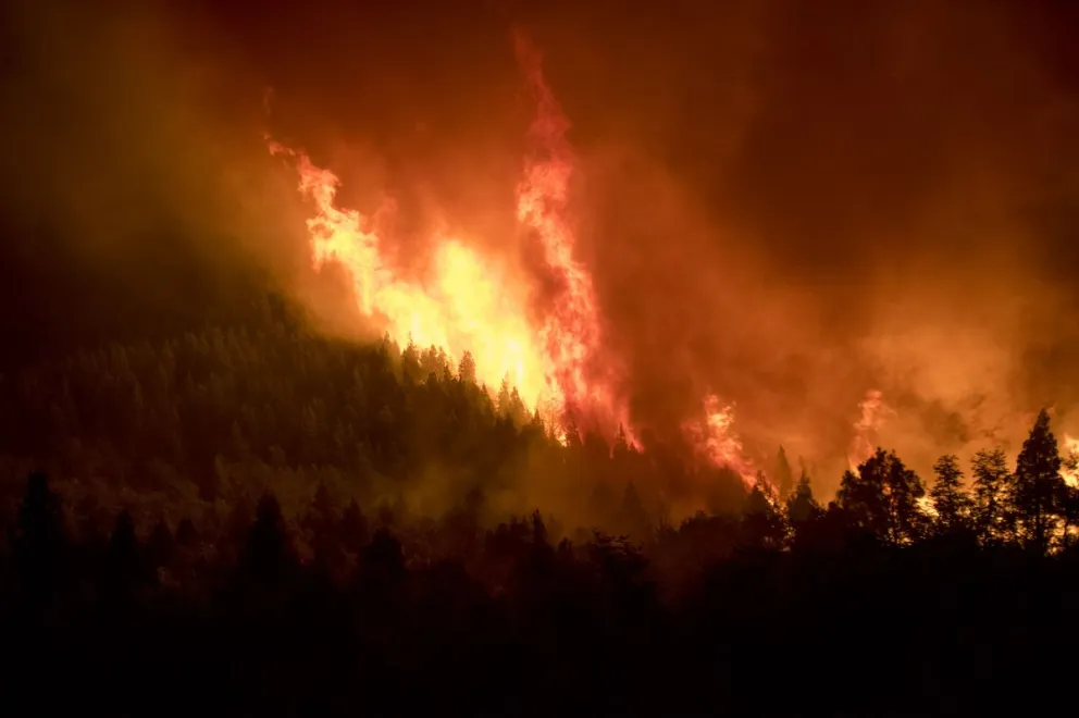 ¿Qué son los incendios de sexta generación y por qué es tan difícil extinguirlos?