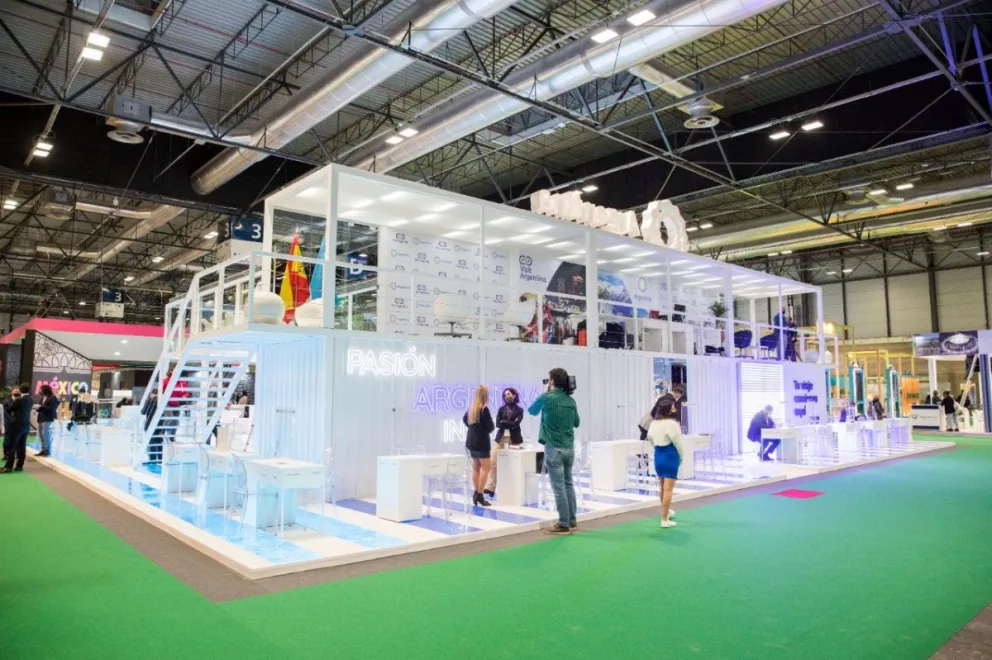 Bariloche y otros destinos rionegrinos brillan en la Feria Internacional de Turismo 