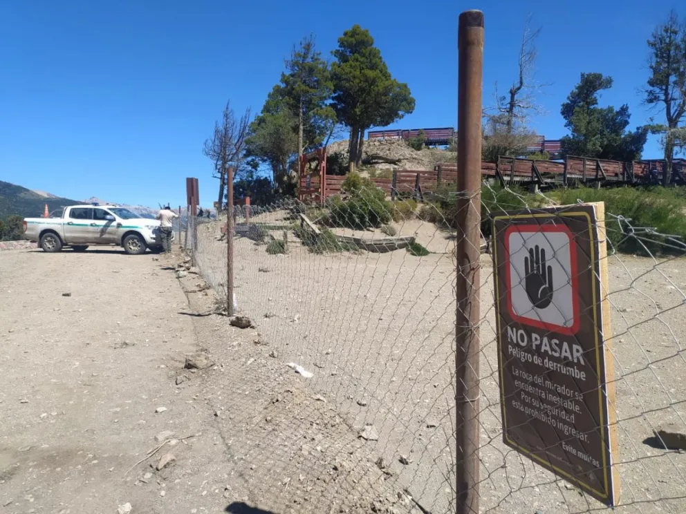 Continúa la prohibición de ingreso al mirador del lago Traful