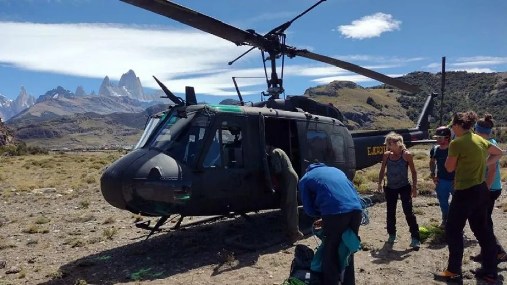 Rescataron a un guía de montaña barilochense tras una avalancha en El Chaltén 