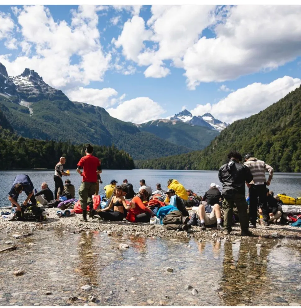 La Justicia dispuso como único acceso a lago Escondido, el camino de montaña