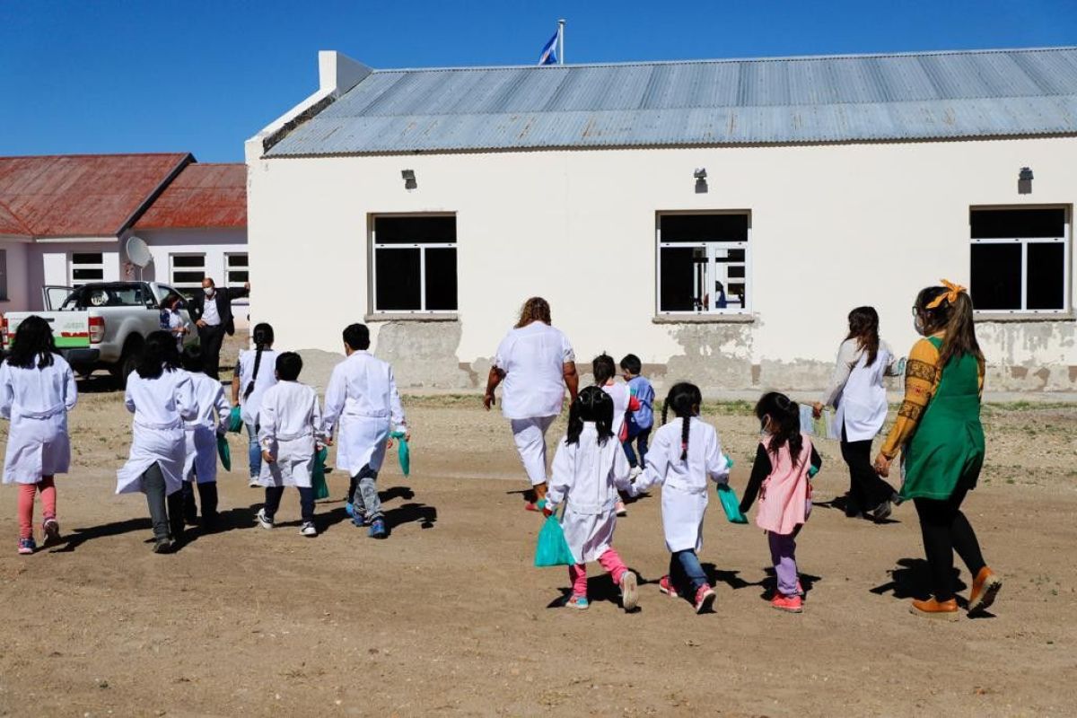 Se ampliará la jornada escolar en escuelas primarias