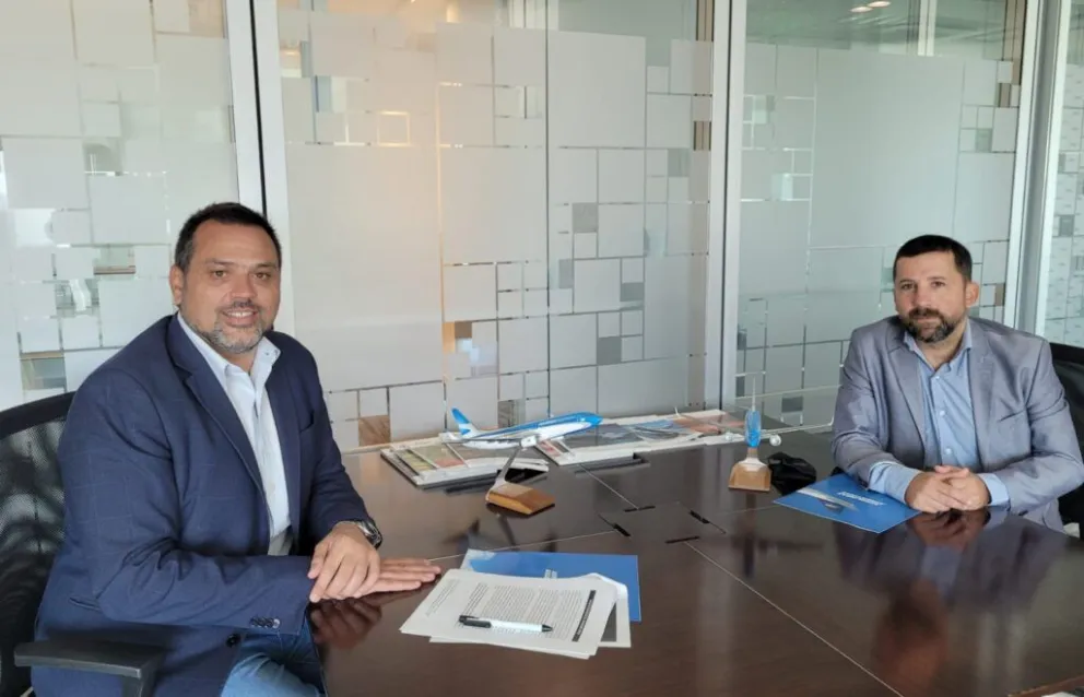 Acuerdo con empresas aéreas para incentivar viajes a Bariloche