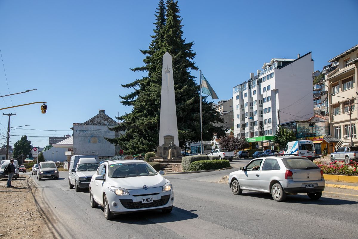 Hoy, un tramo de la avenida Bustillo será única mano
