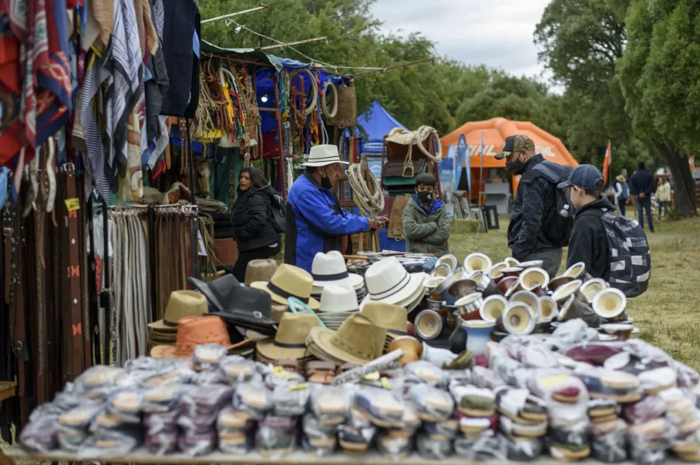 Realizaron la apertura de la 37 Exposición Rural Bariloche