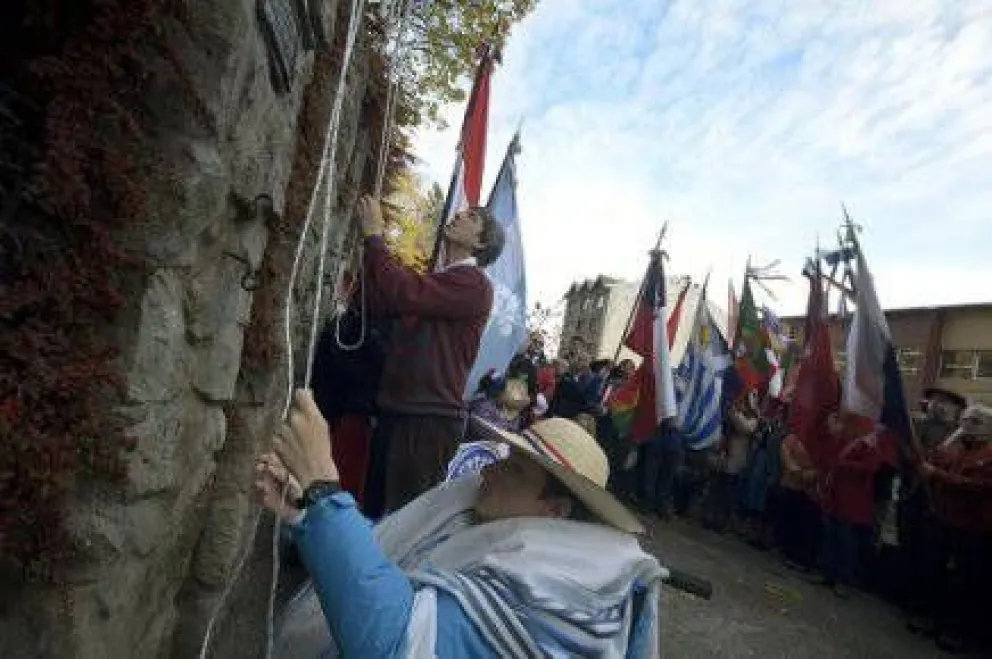 Comunidad paraguaya de Bariloche conmemoró su independencia