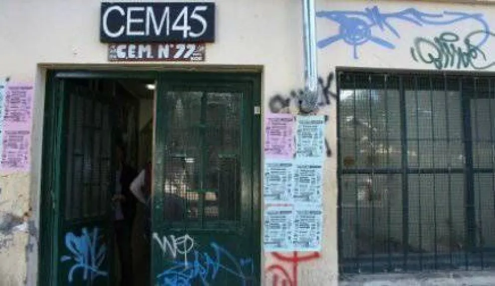 El CEM 45 suspendió clases por falta de gas