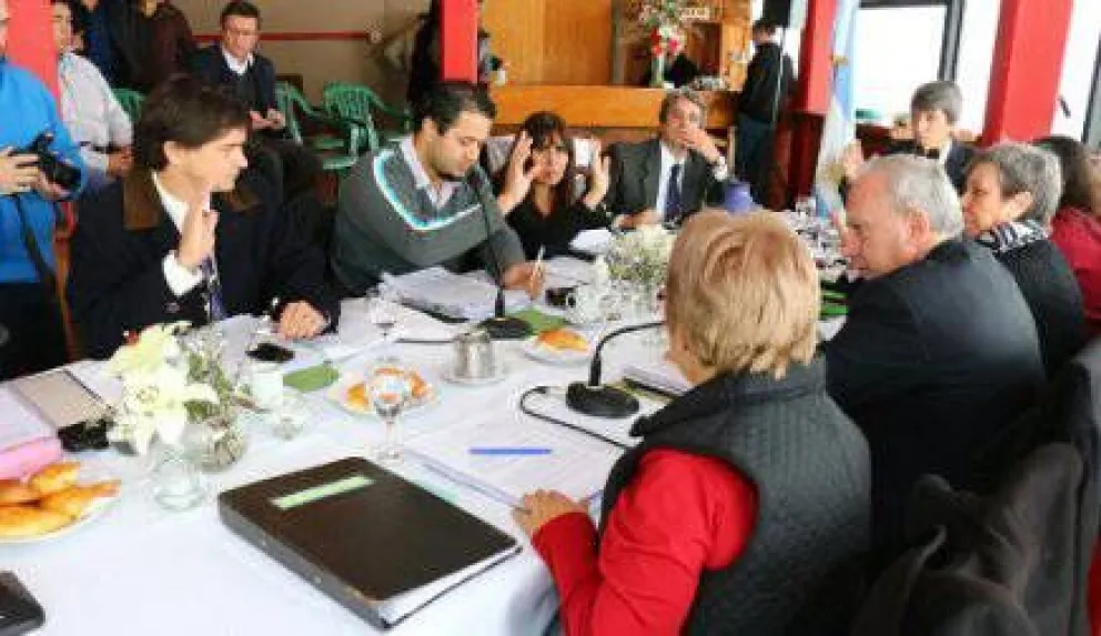 Ajustado apoyo para crear la secretaría de Políticas Tributarias